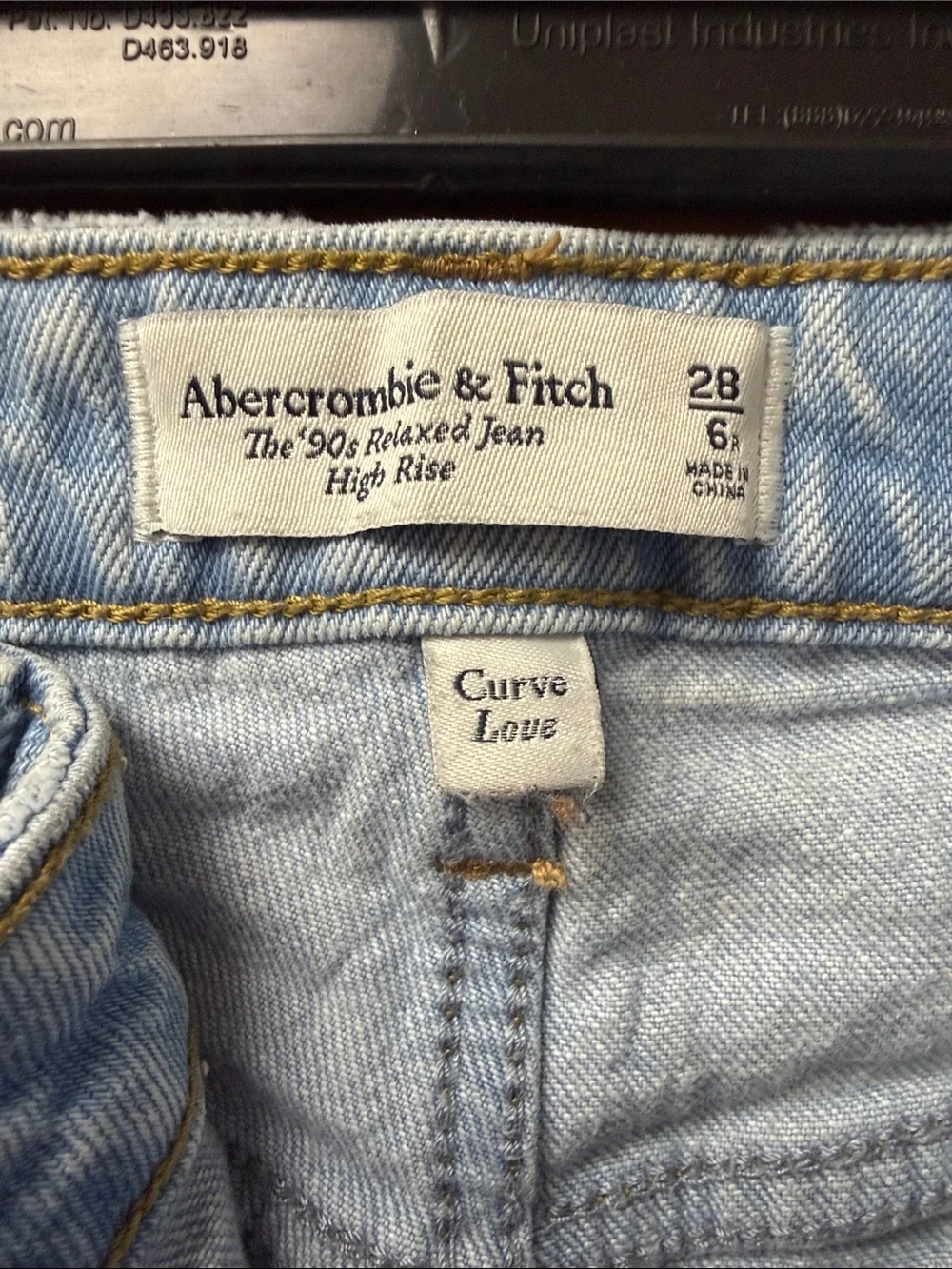 Abercrombie & Fitch Women’s 90s Relaxed Jean High Rise Straight Leg